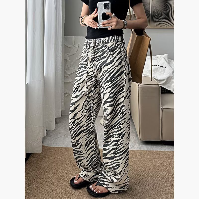 Jeans - Dżinsy damskie w wzór zebry, w